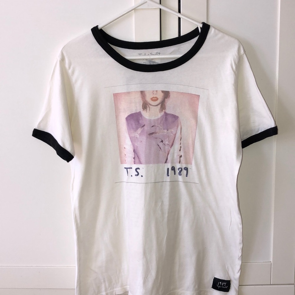 Taylor Swift 1989 T-shirt